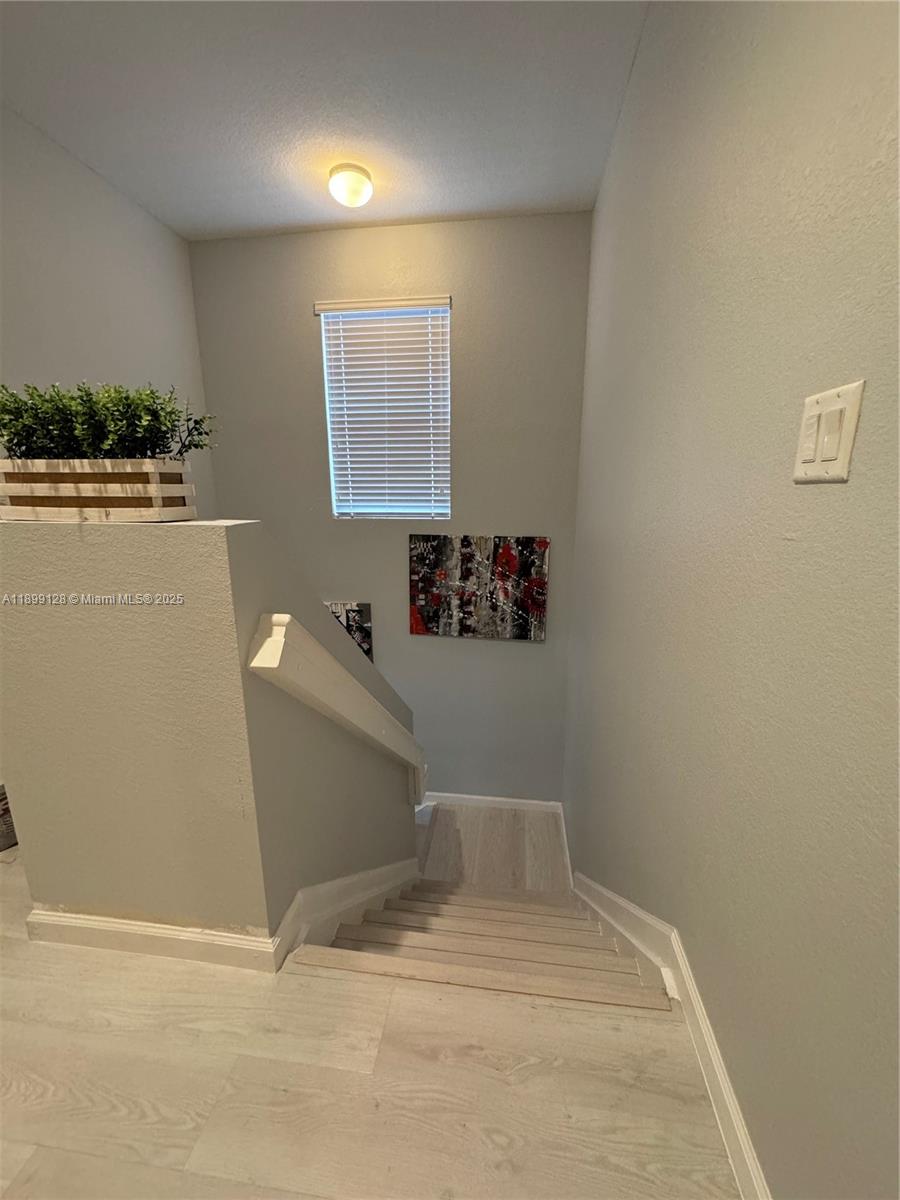 HEMINGWAY POINT - Residential Lease