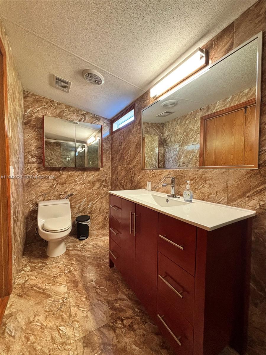 MODEL LAND CO - Residential