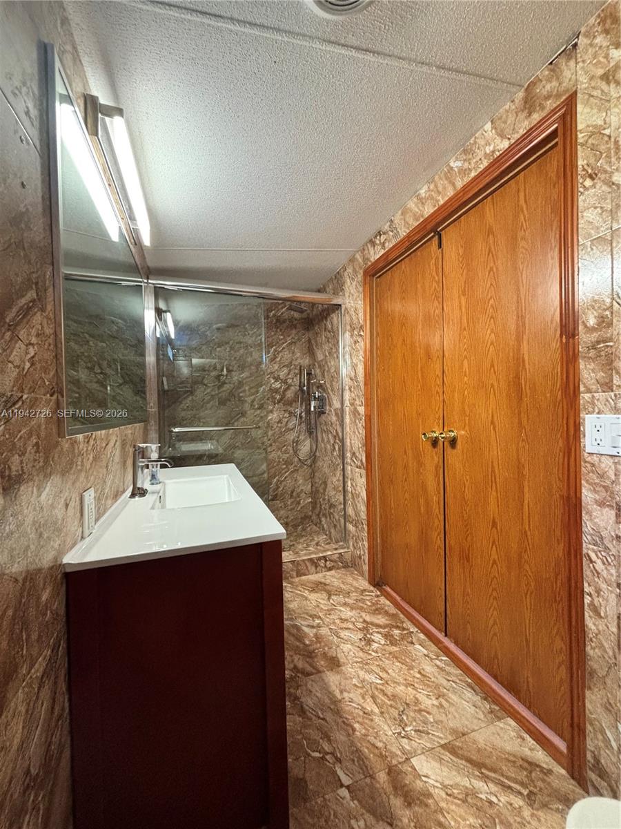 MODEL LAND CO - Residential