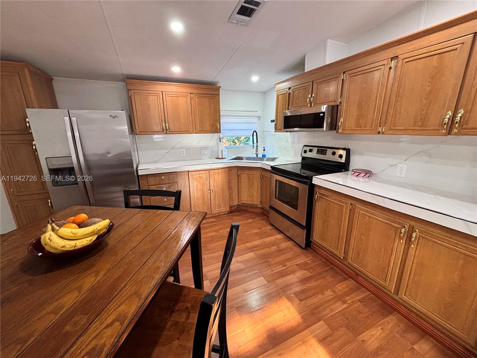 MODEL LAND CO - Residential