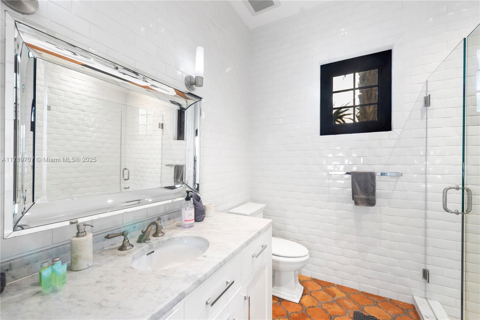 BAYSHORE ESTATES - Residential Lease