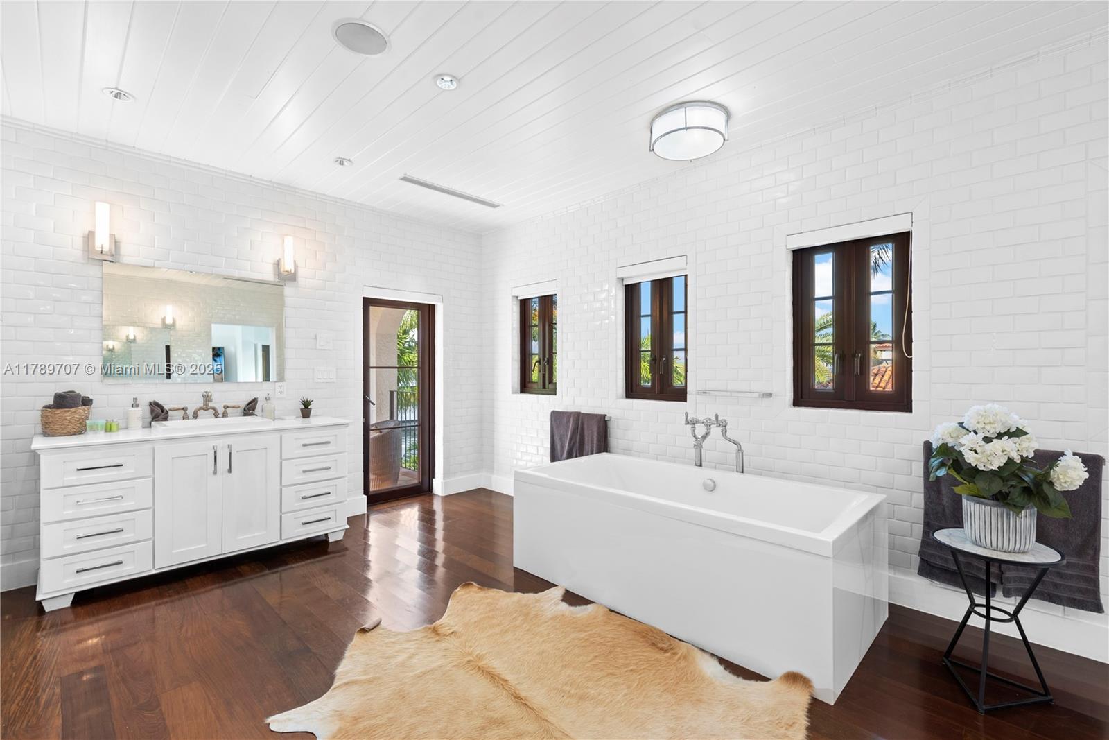 BAYSHORE ESTATES - Residential Lease