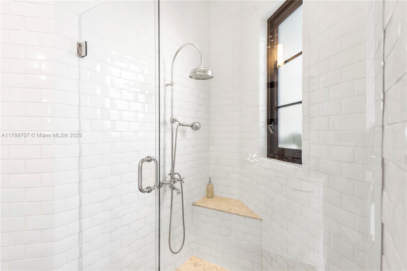 BAYSHORE ESTATES - Residential Lease