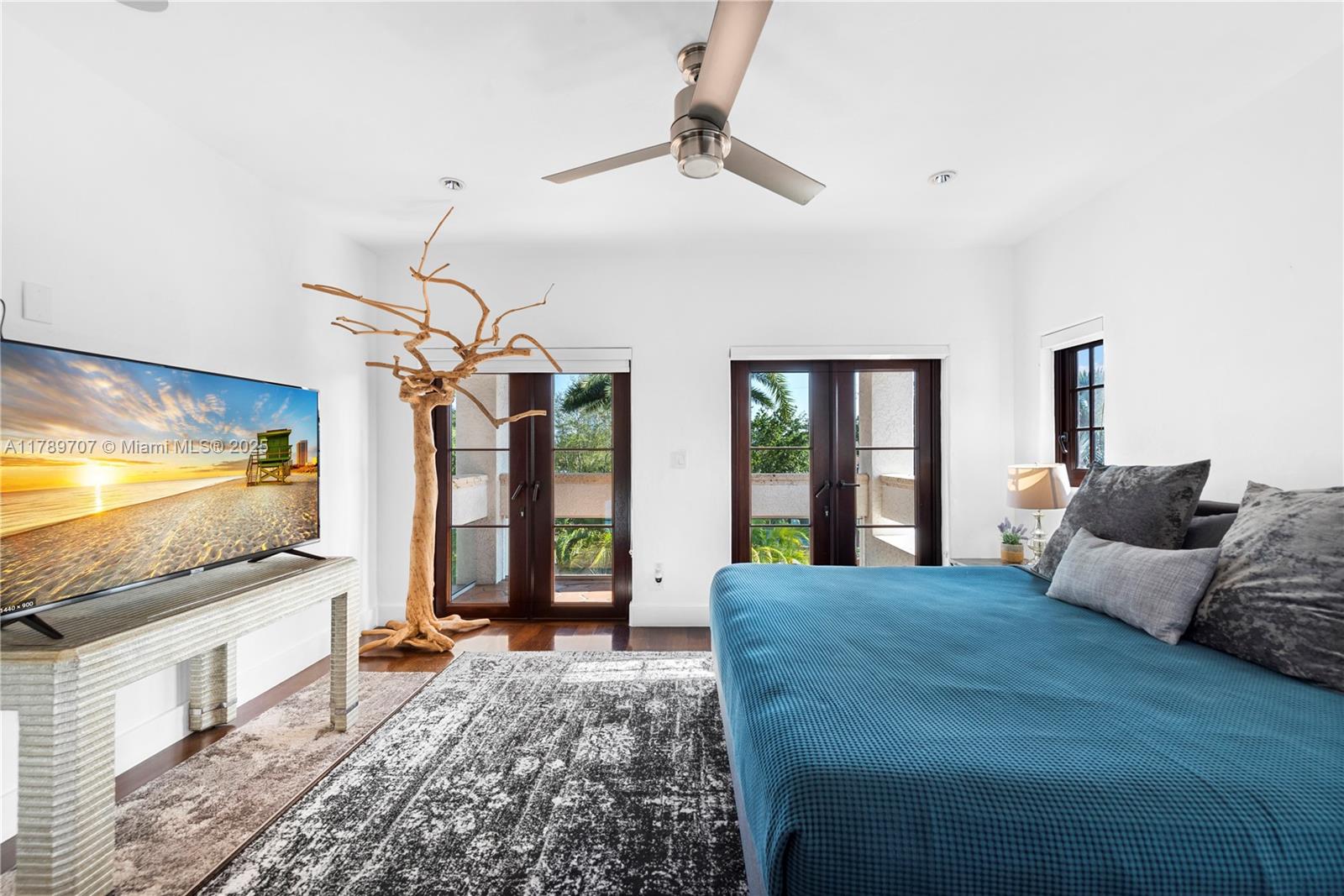 BAYSHORE ESTATES - Residential Lease