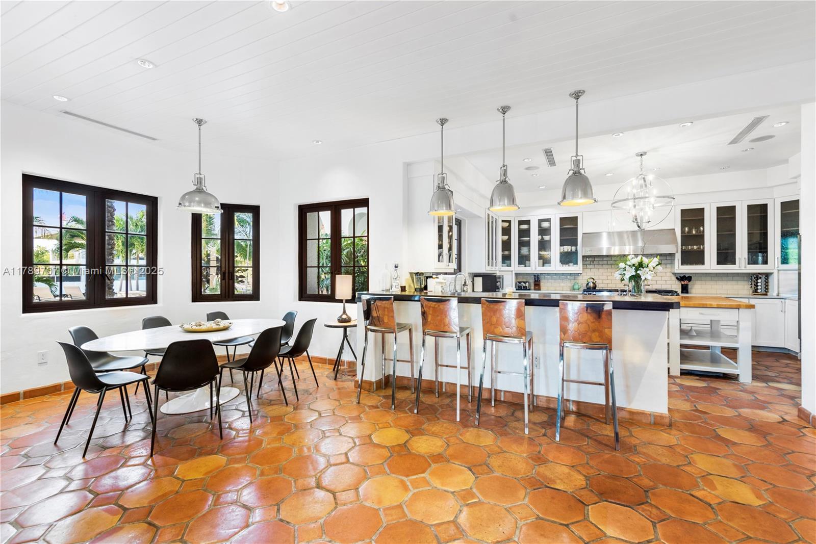 BAYSHORE ESTATES - Residential Lease