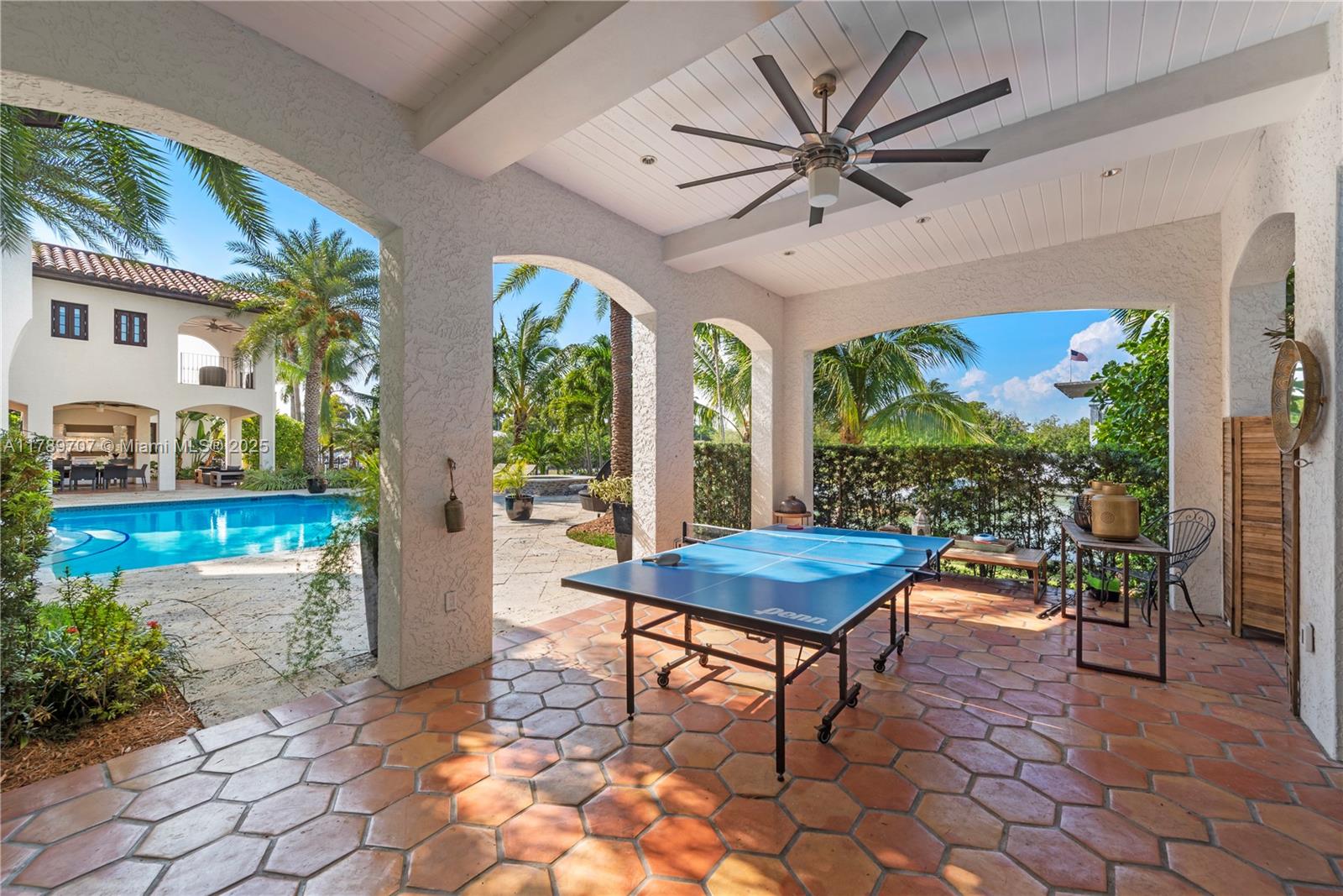 BAYSHORE ESTATES - Residential Lease