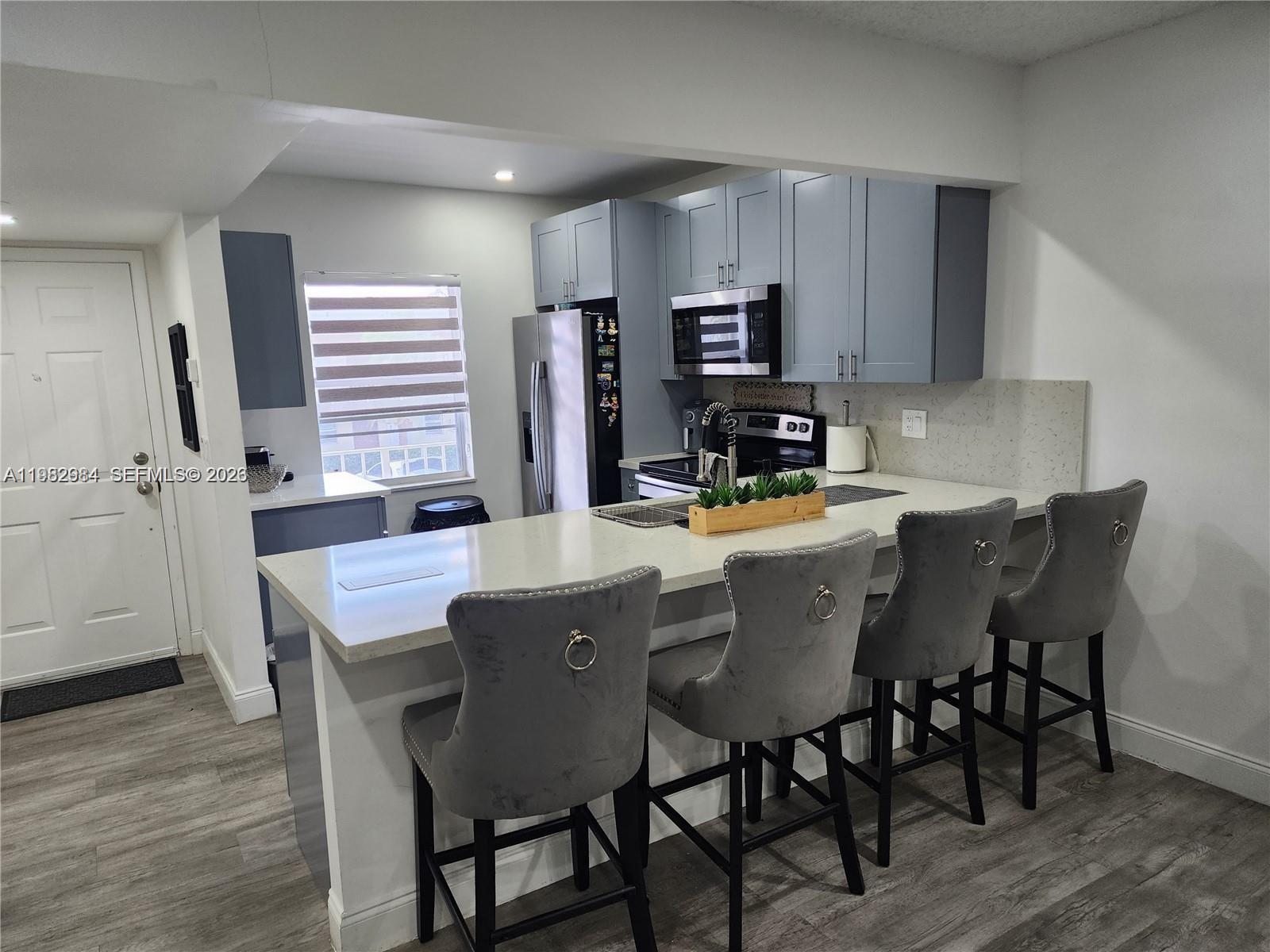 ORIOLE GARDENS 25 CONDO - Residential