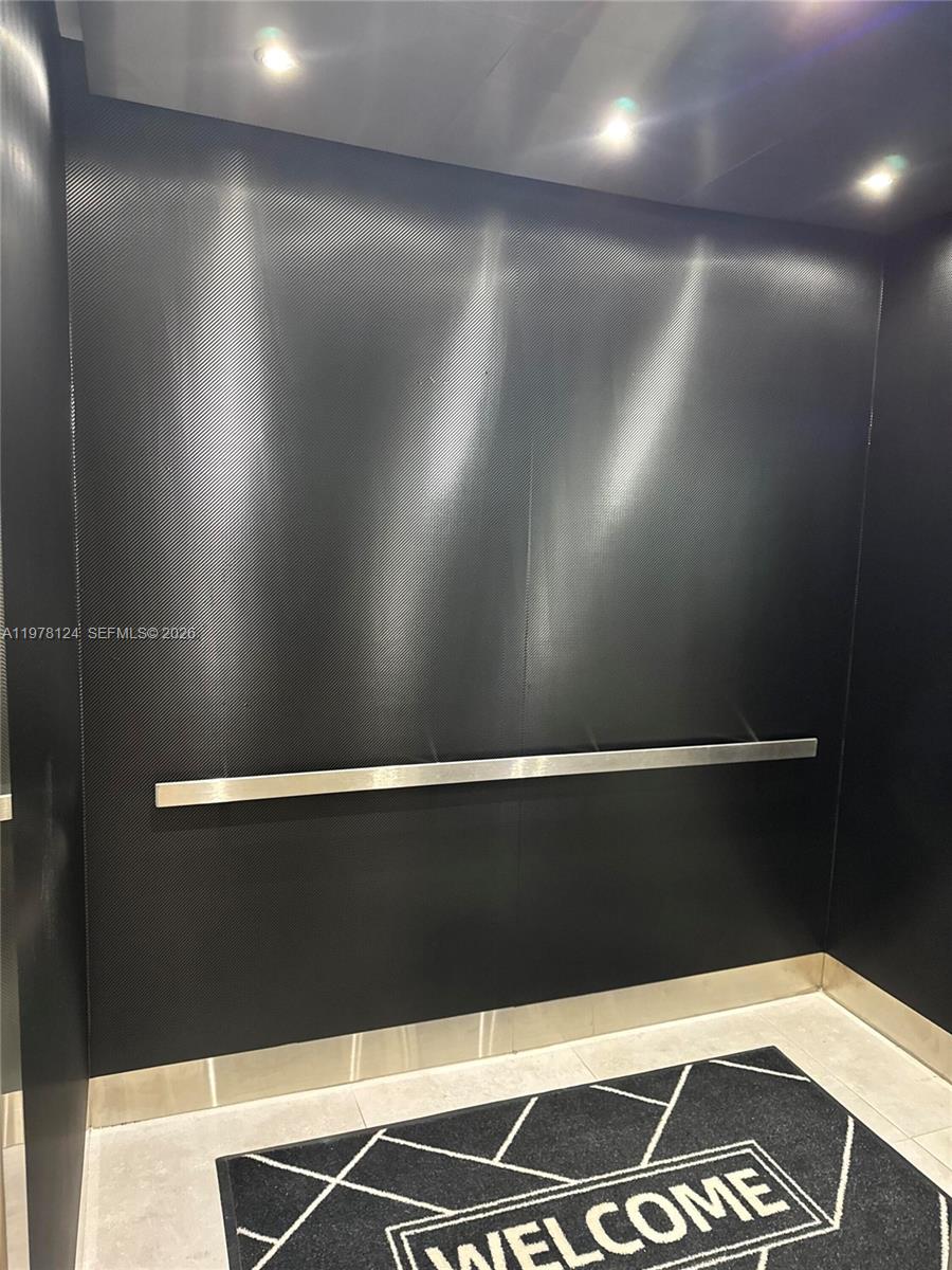 ISLE OF NORMANDY MIAMI VI - Residential