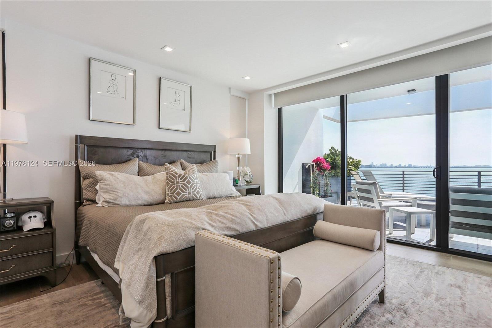 ISLE OF NORMANDY MIAMI VI - Residential