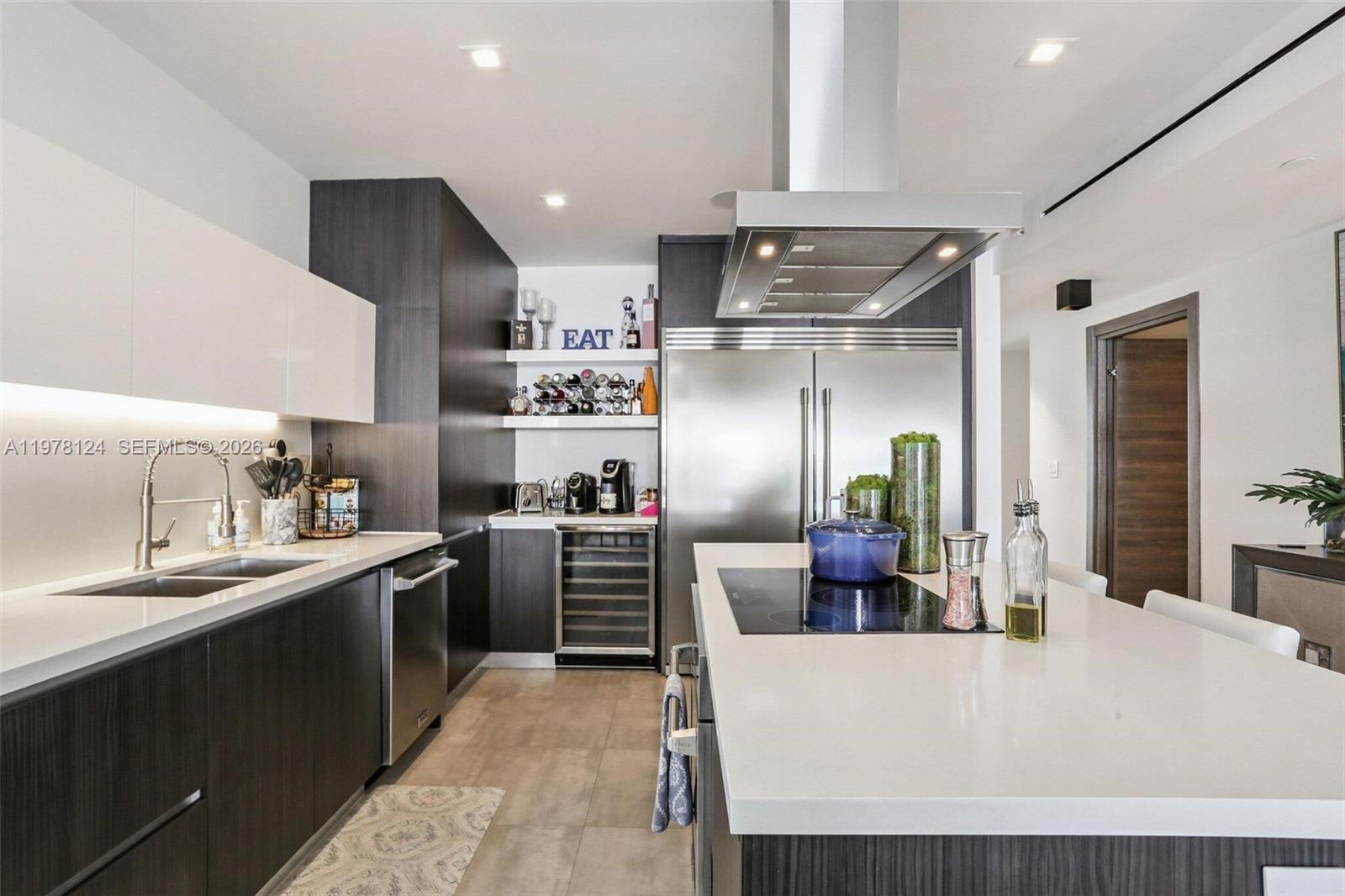 ISLE OF NORMANDY MIAMI VI - Residential