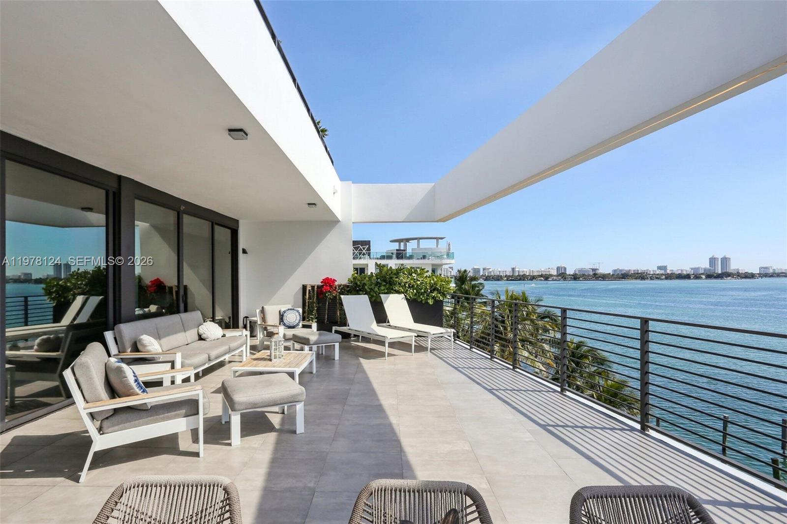 ISLE OF NORMANDY MIAMI VI - Residential