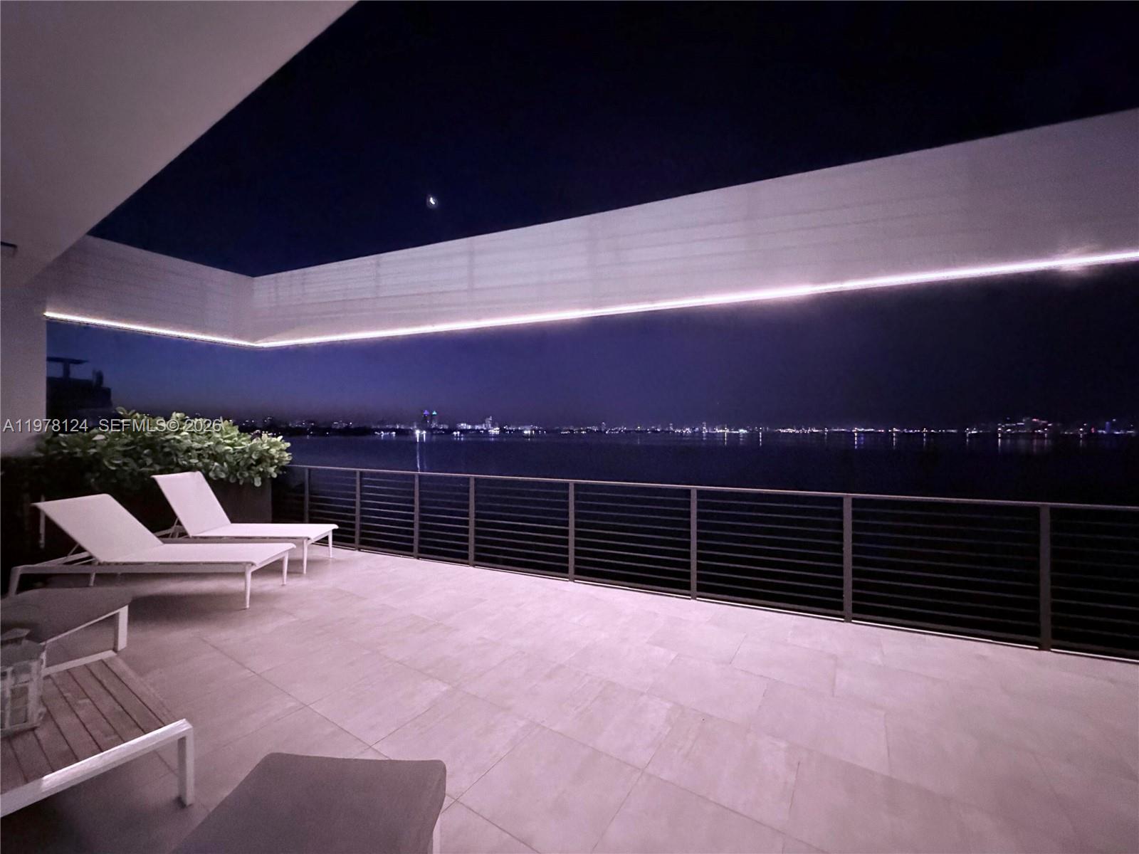 ISLE OF NORMANDY MIAMI VI - Residential