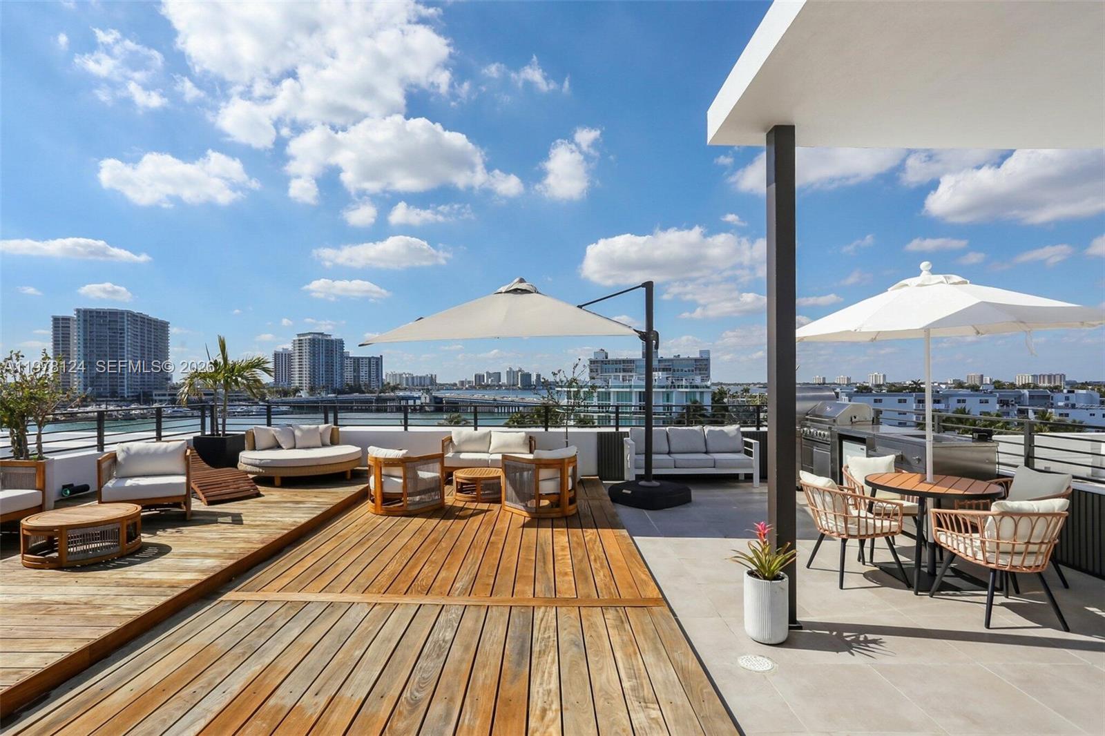 ISLE OF NORMANDY MIAMI VI - Residential