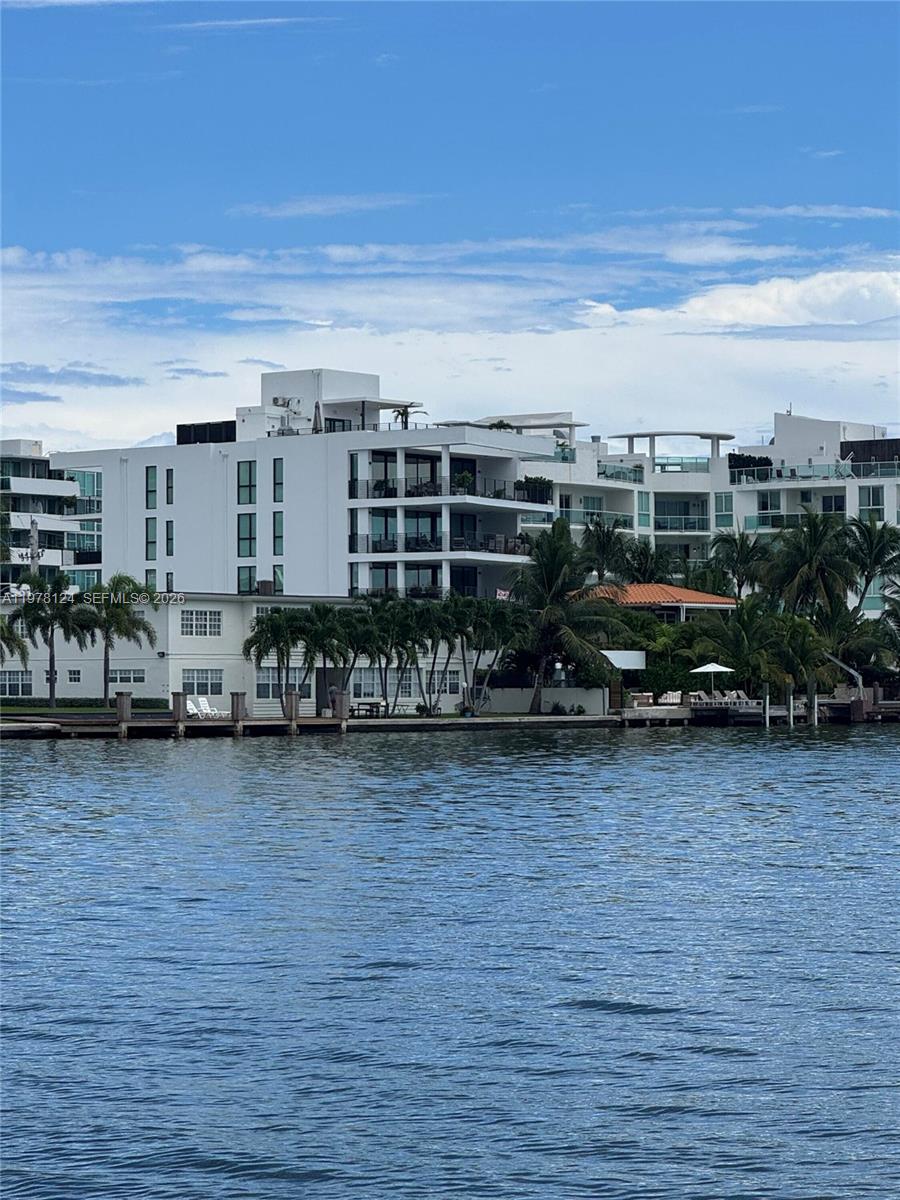 ISLE OF NORMANDY MIAMI VI - Residential