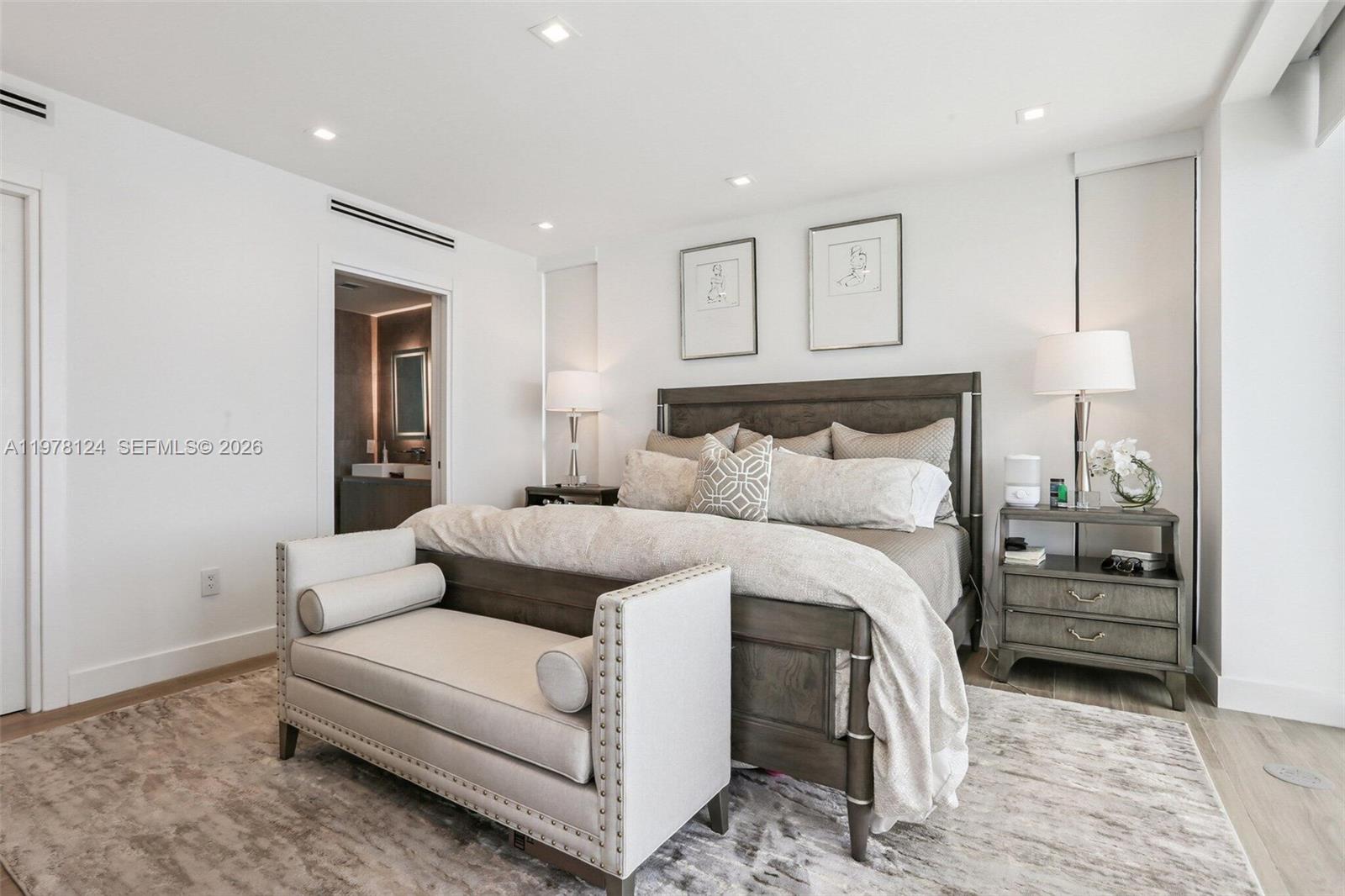 ISLE OF NORMANDY MIAMI VI - Residential