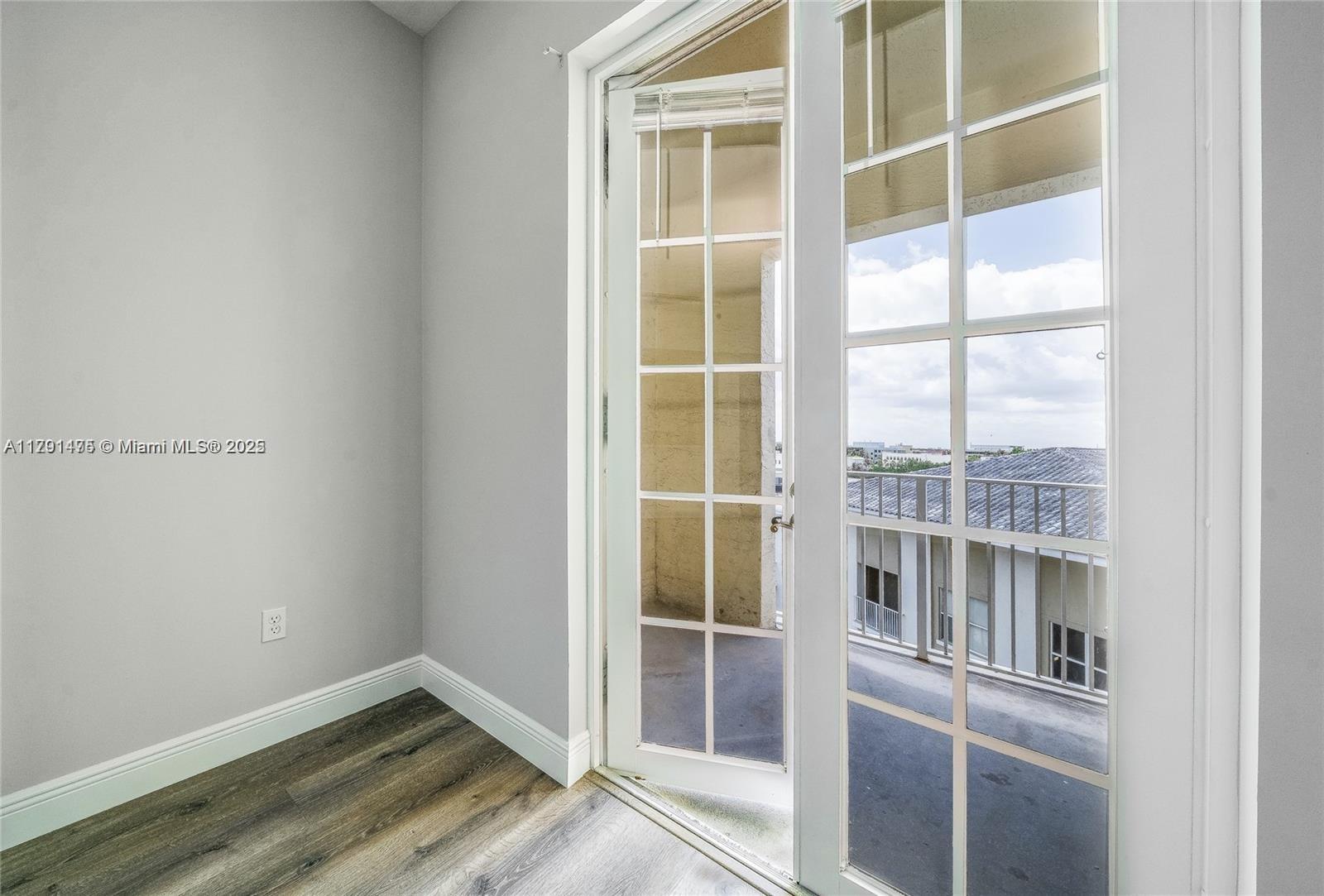 VILLAGE AT ABACOA CONDO - Residential Lease