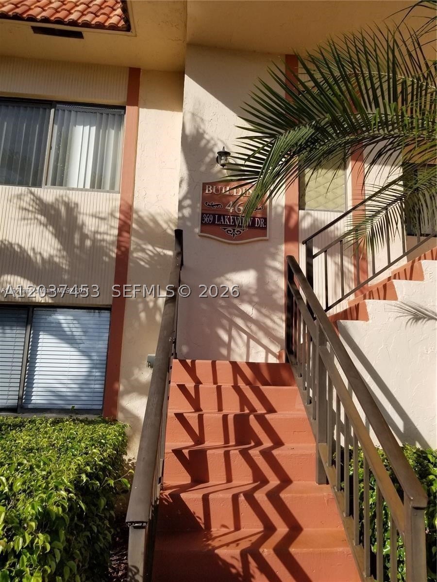 Photo of 369 Lakeview Dr #204, Weston, FL 33326 (MLS # A12037453)