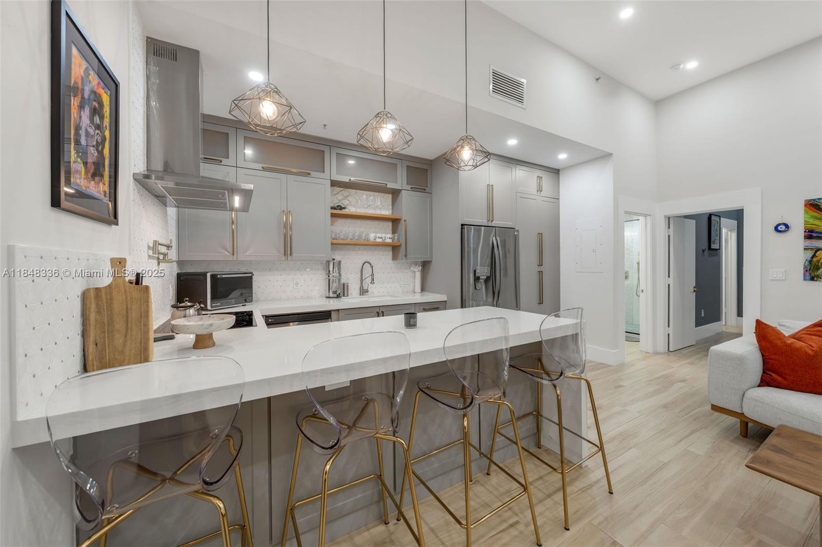 THE NOLOBI CONDO - Residential