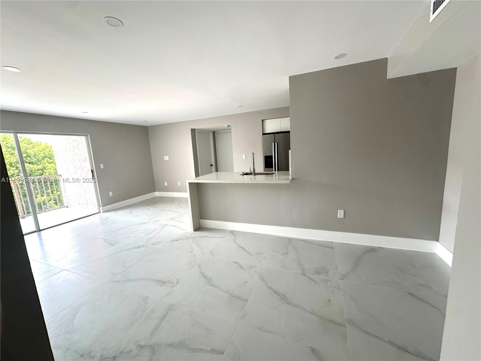 15221 SW 80th St 502