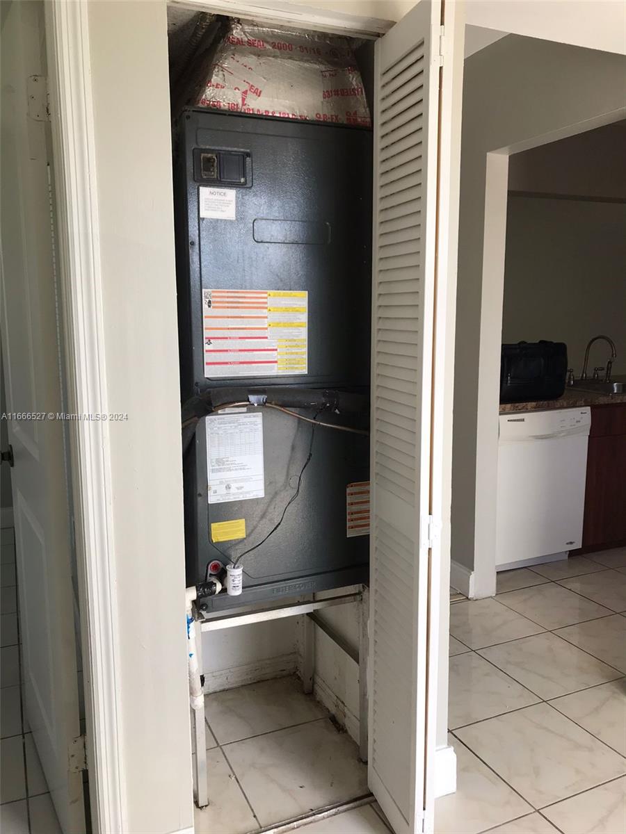 MONTEREY VILLAGE-TWO COND - Residential