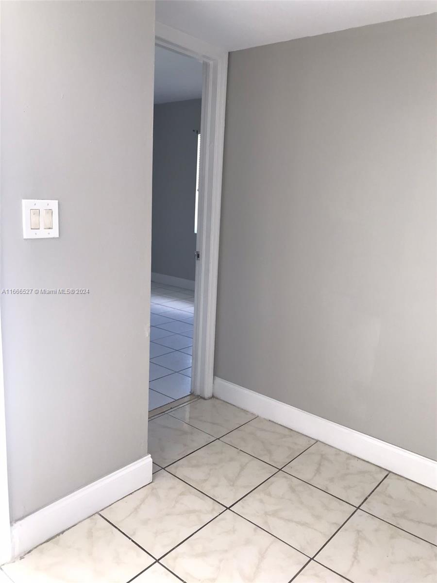 MONTEREY VILLAGE-TWO COND - Residential