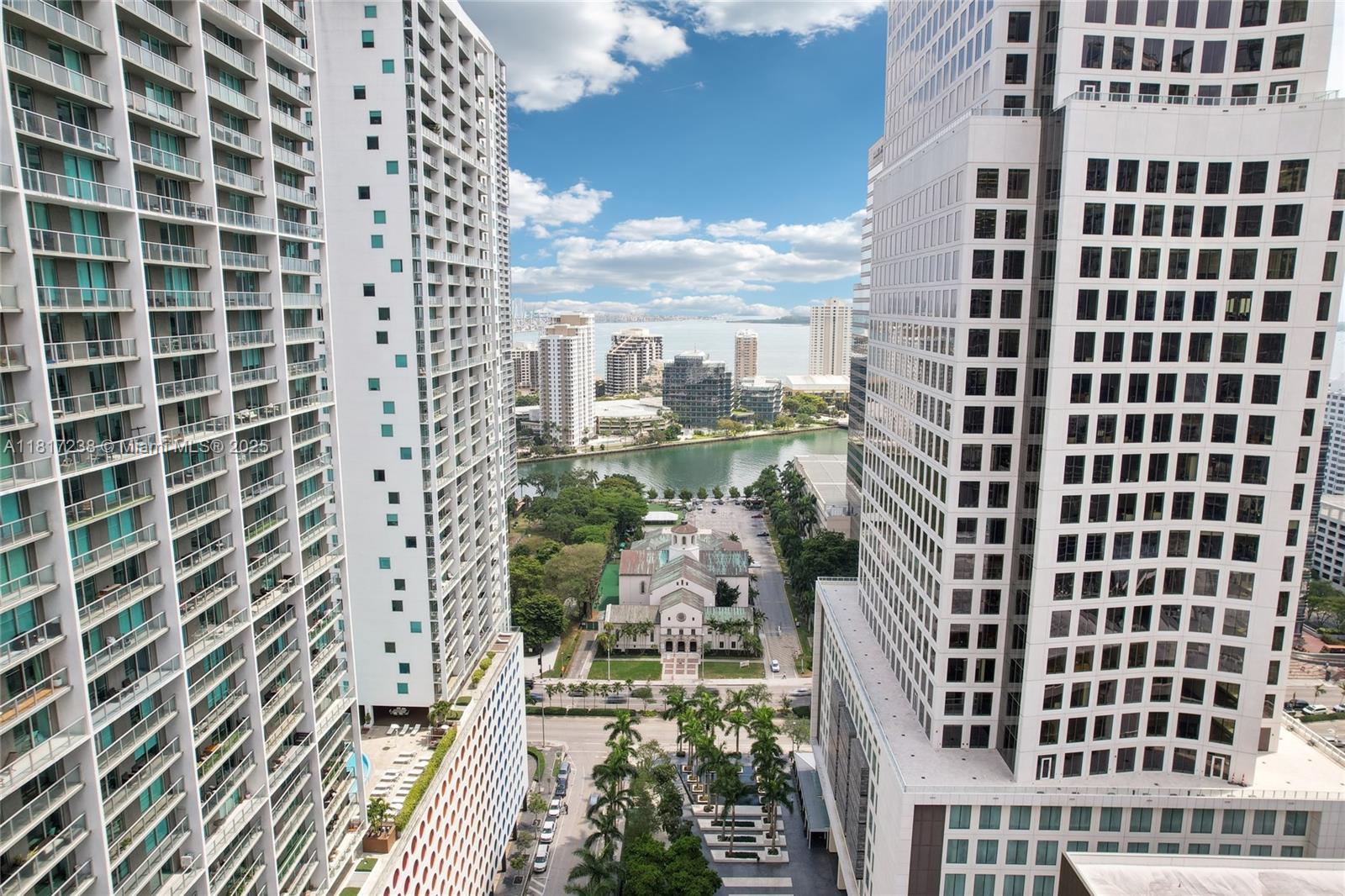 500 BRICKELL WEST CONDO - Residential Lease