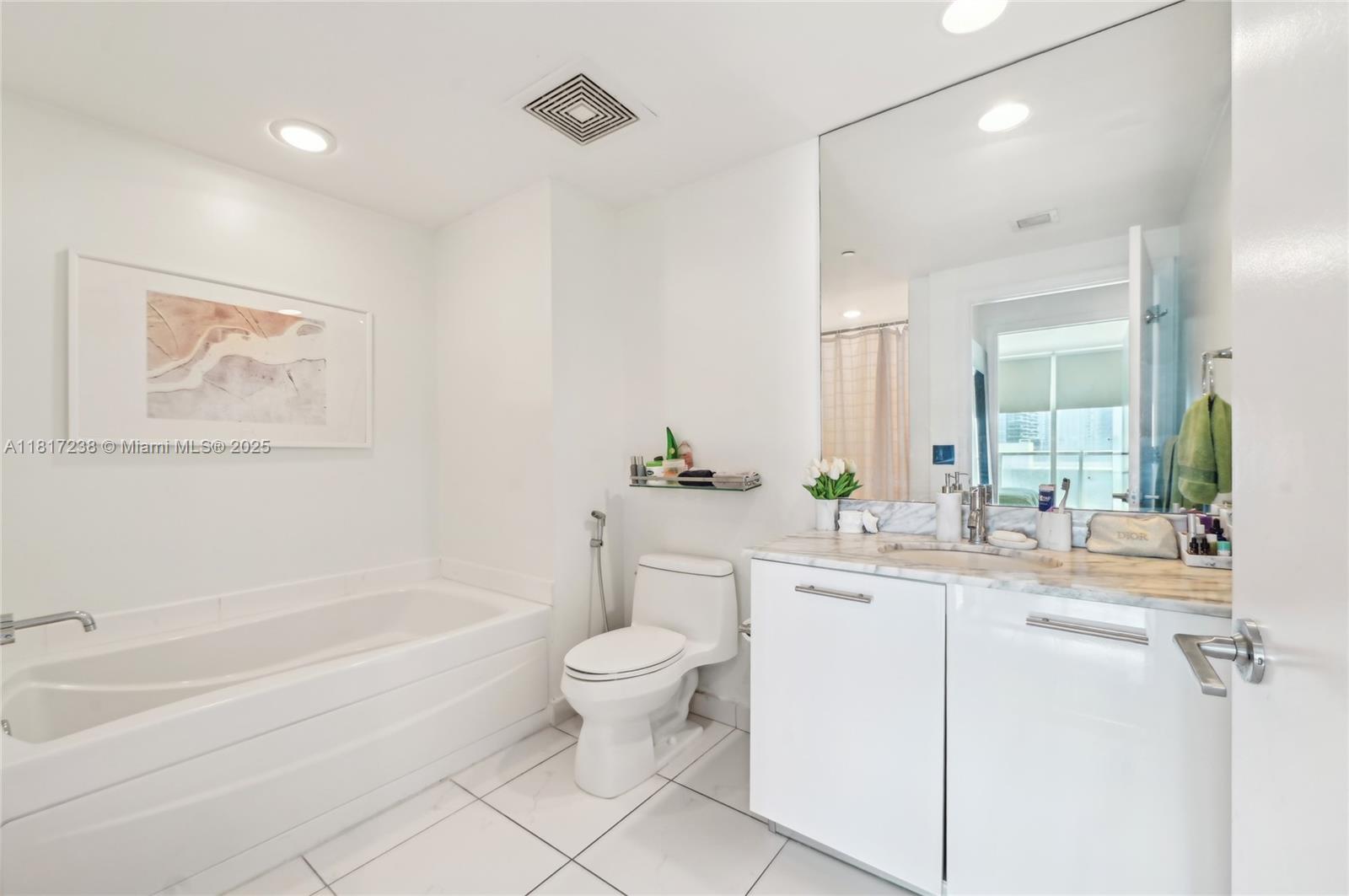 500 BRICKELL WEST CONDO - Residential Lease
