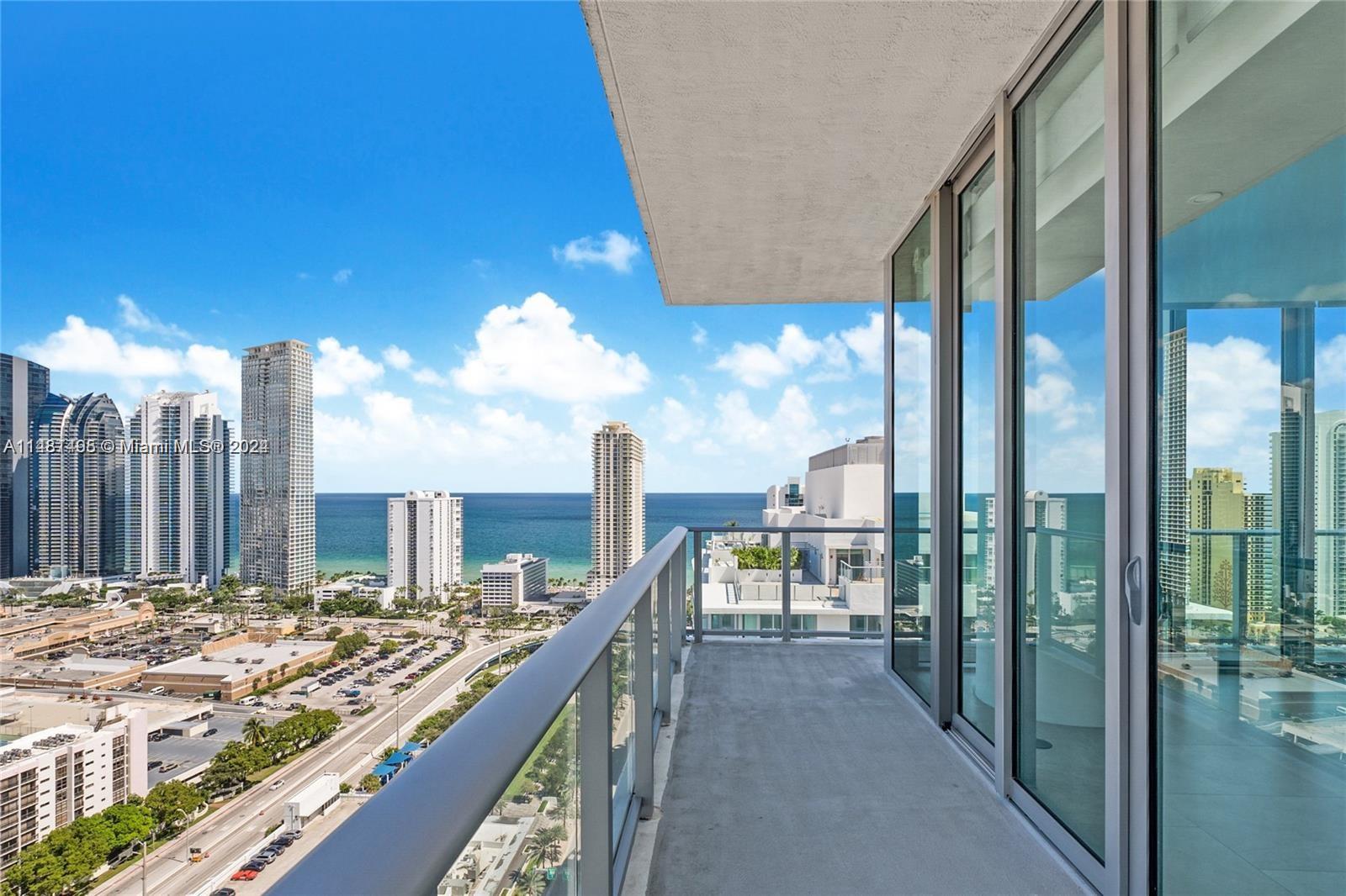 PARQUE TOWERS CONDO - Residential