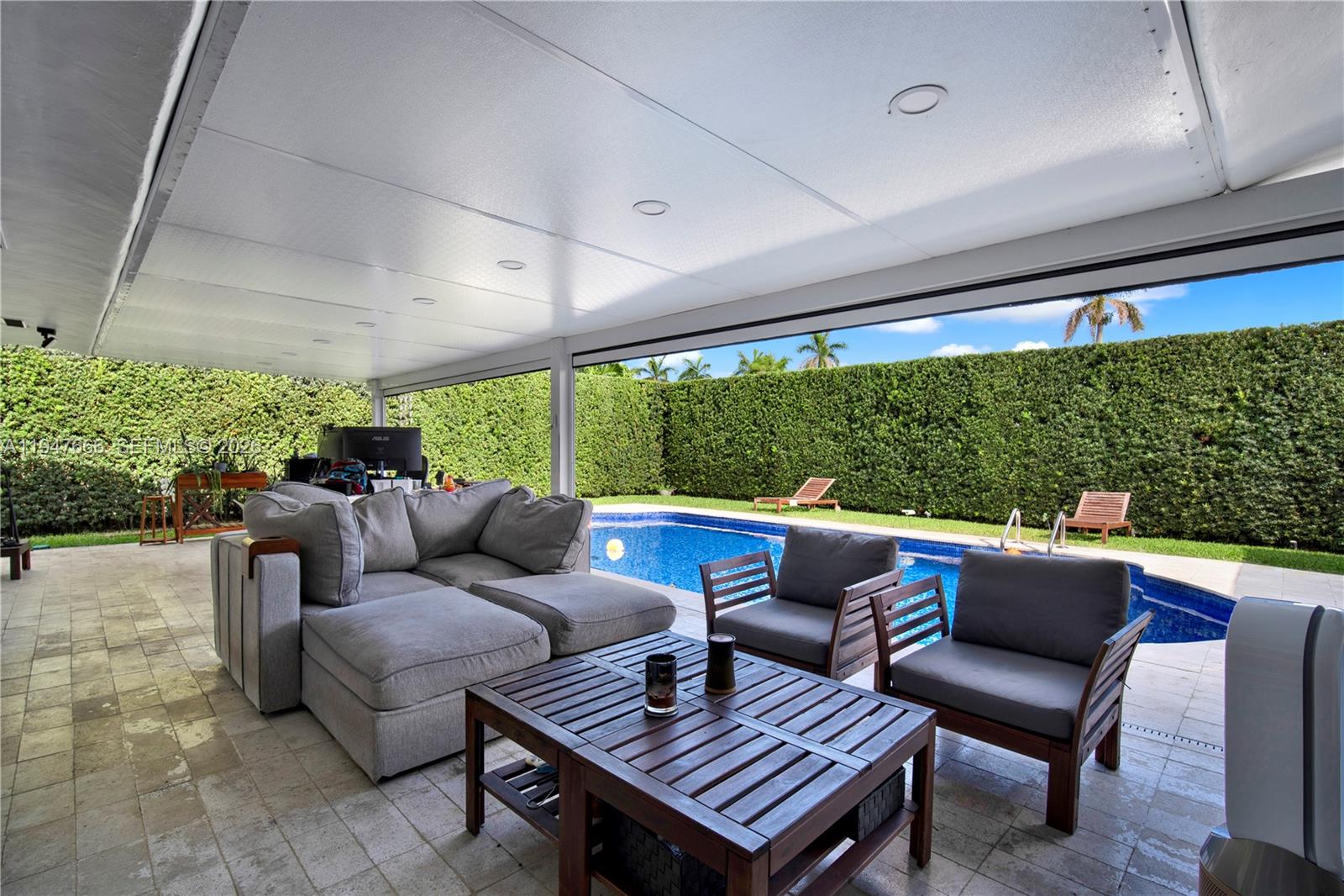 HIGHLAND GARDENS - Residential