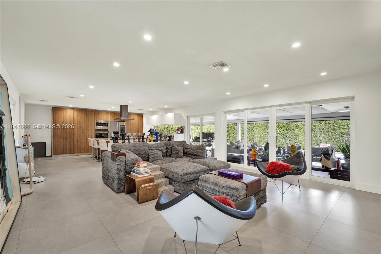 HIGHLAND GARDENS - Residential