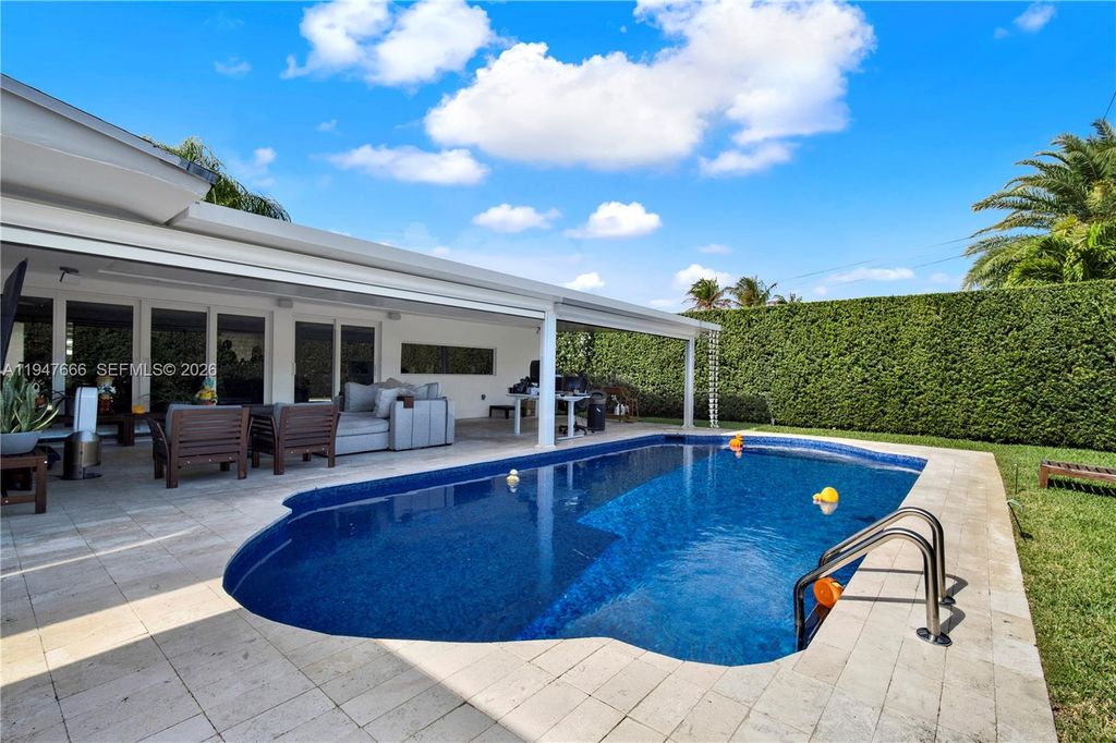 Photo of 21015 NE 19th Ct, Miami, FL 33179 (MLS # A11947666)