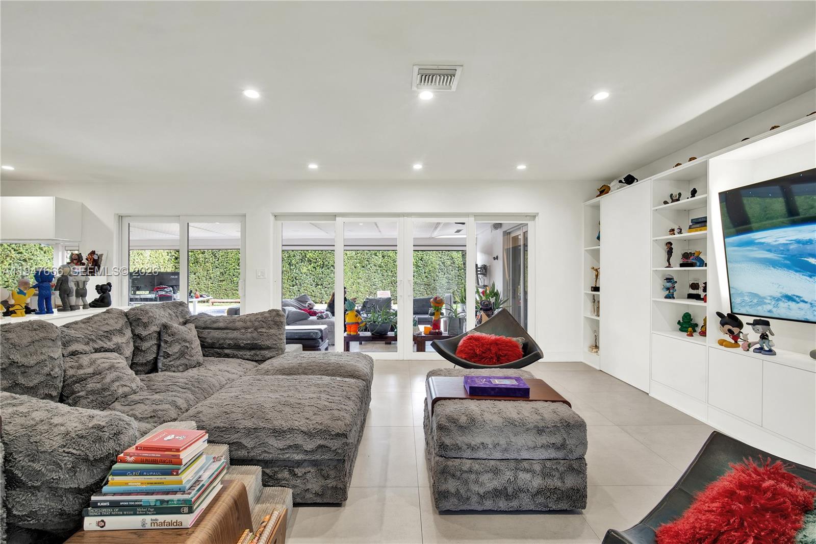 HIGHLAND GARDENS - Residential