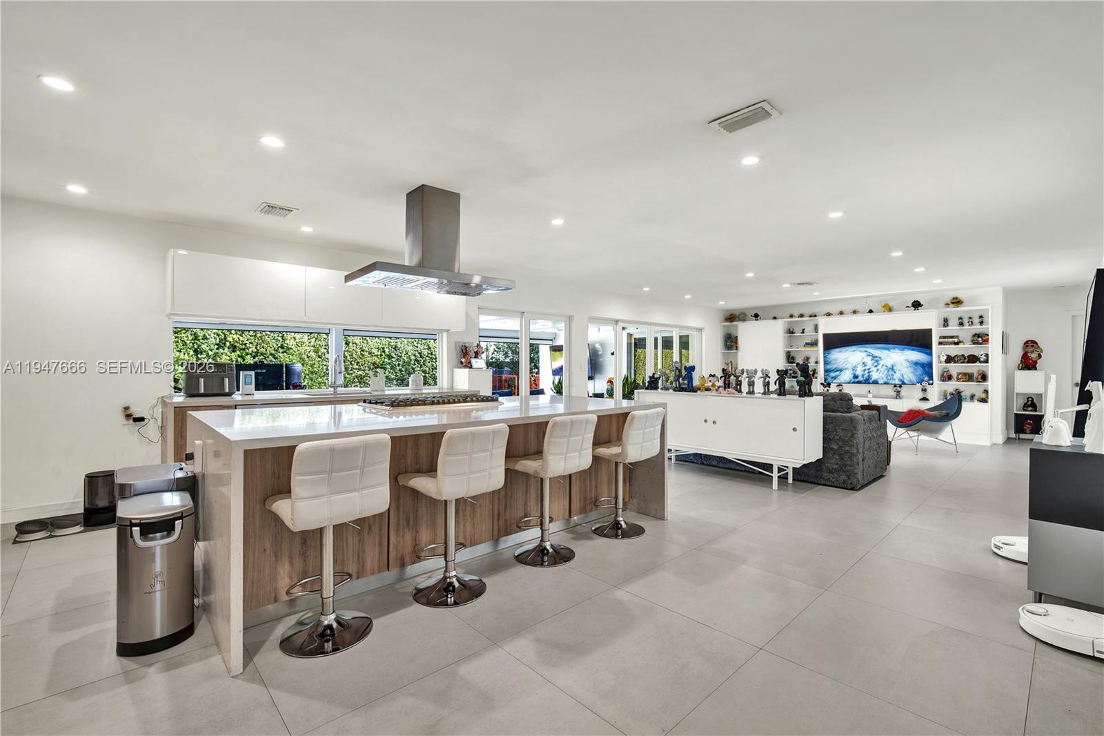 HIGHLAND GARDENS - Residential