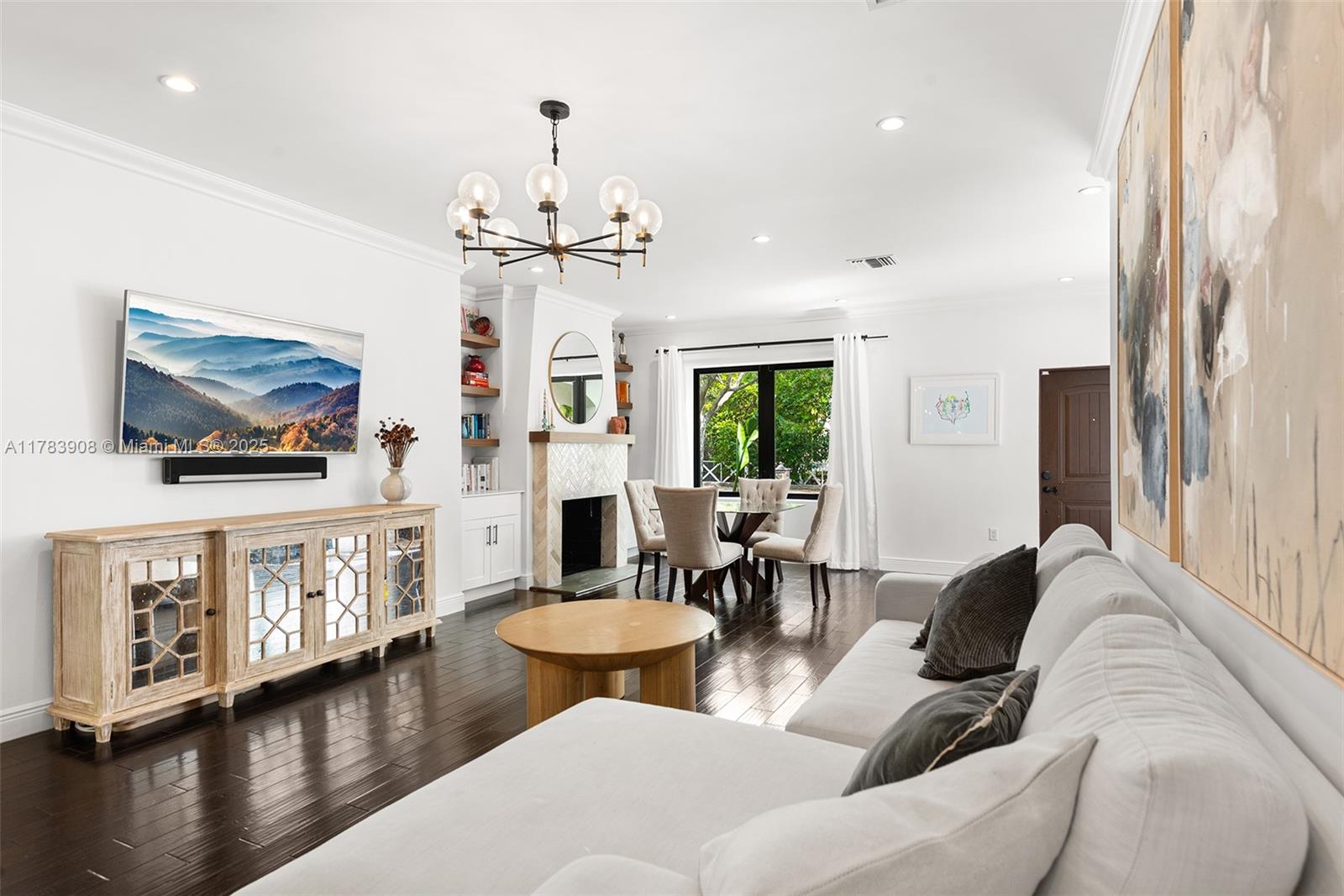 search properties 3 146 NE 47th St