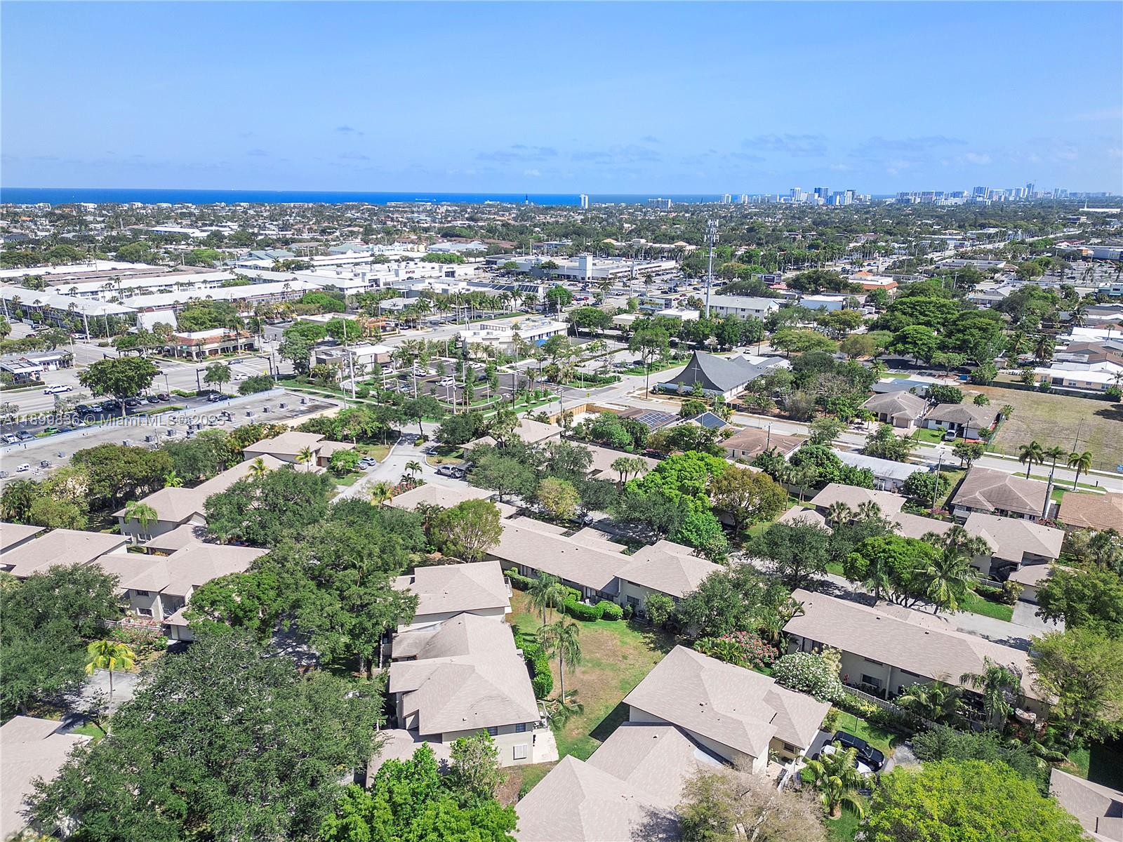 CONDOMINIUM 13 OF LIGHTHO - Residential