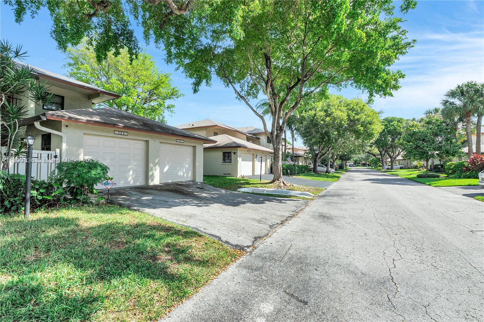 View photos, virtual tours, details... 1759 NE 39th Ct 1301