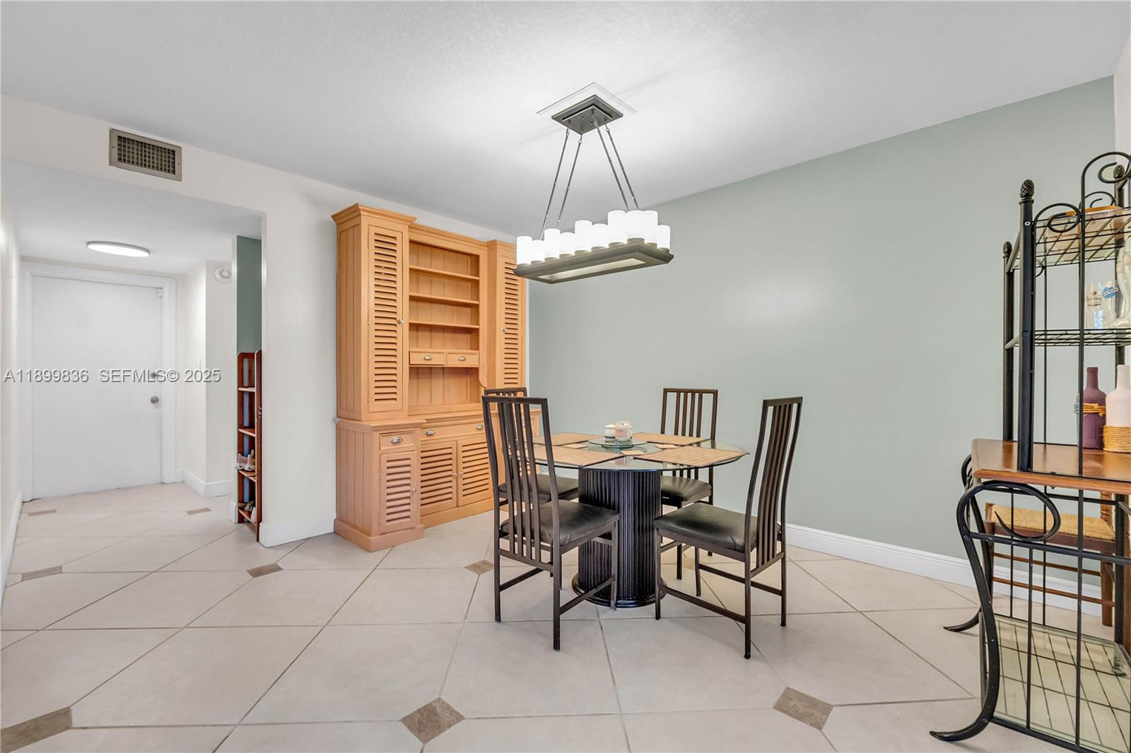 CONDOMINIUM 13 OF LIGHTHO - Residential