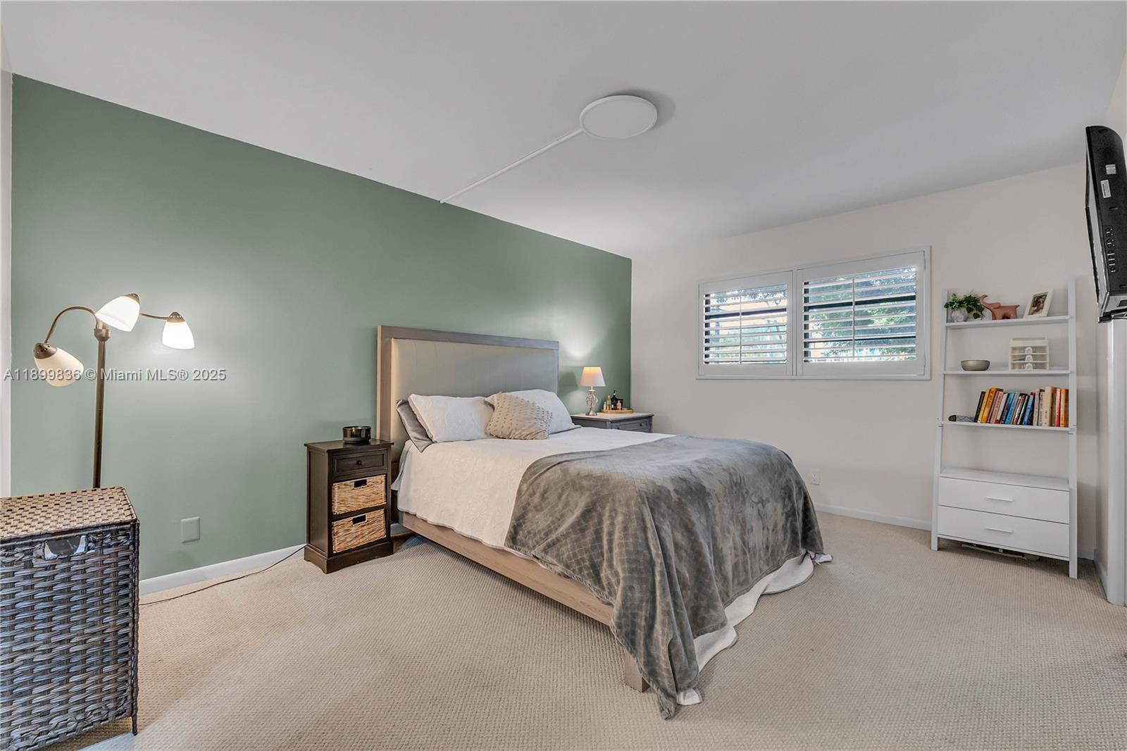 CONDOMINIUM 13 OF LIGHTHO - Residential