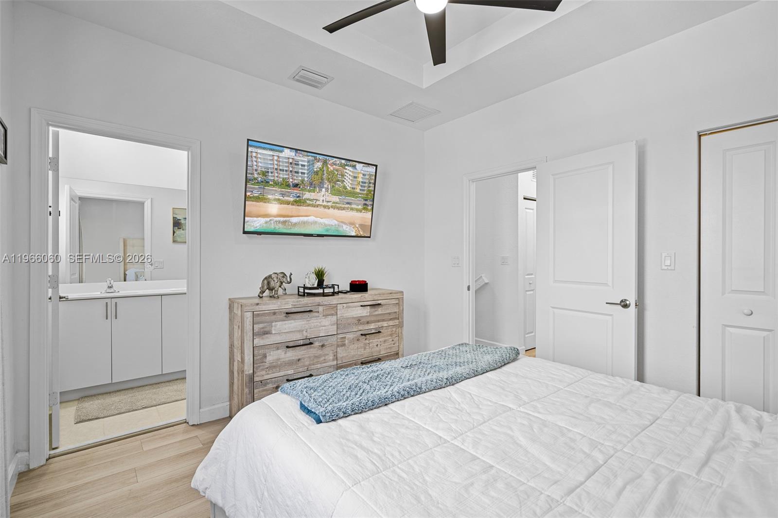 ENCLAVE SOUTH PHASE 2 - Residential