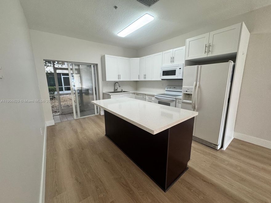 Great apartment 3 Beds/2 Baths