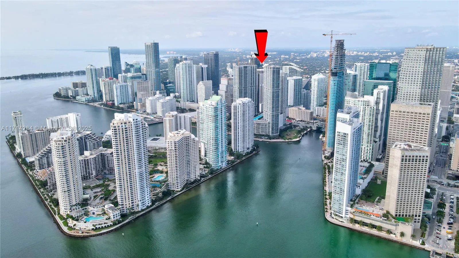 Miami, Florida 33131, United States, 2 Bedrooms Bedrooms, ,2 BathroomsBathrooms,Residential,Pending,20937