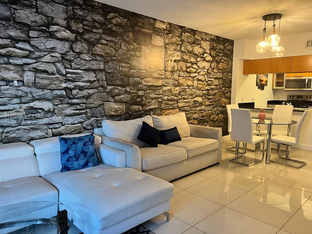 OPERA TOWER CONDO - Residential