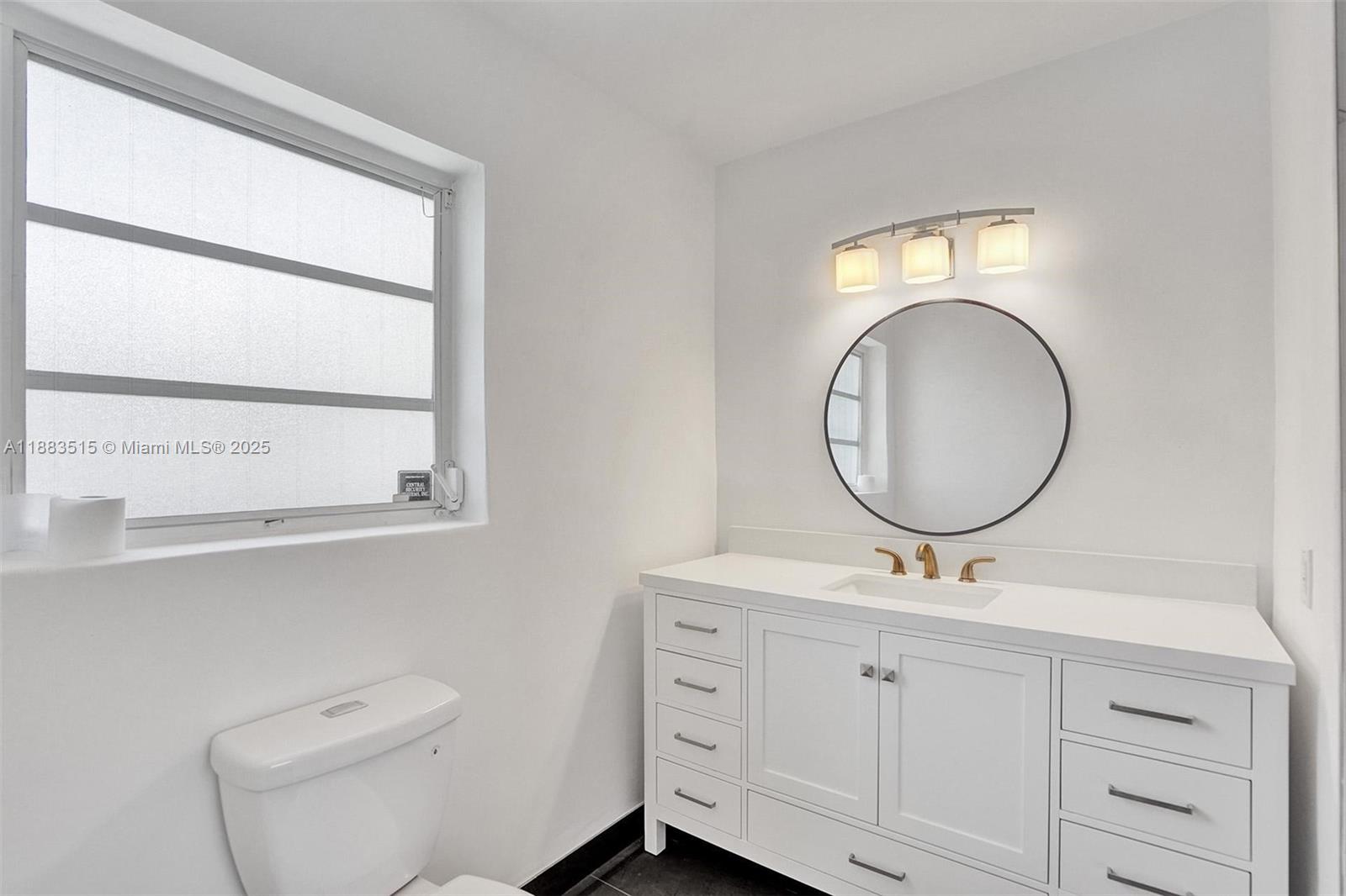 HOLLYWOOD LAKES SEC - Residential Lease