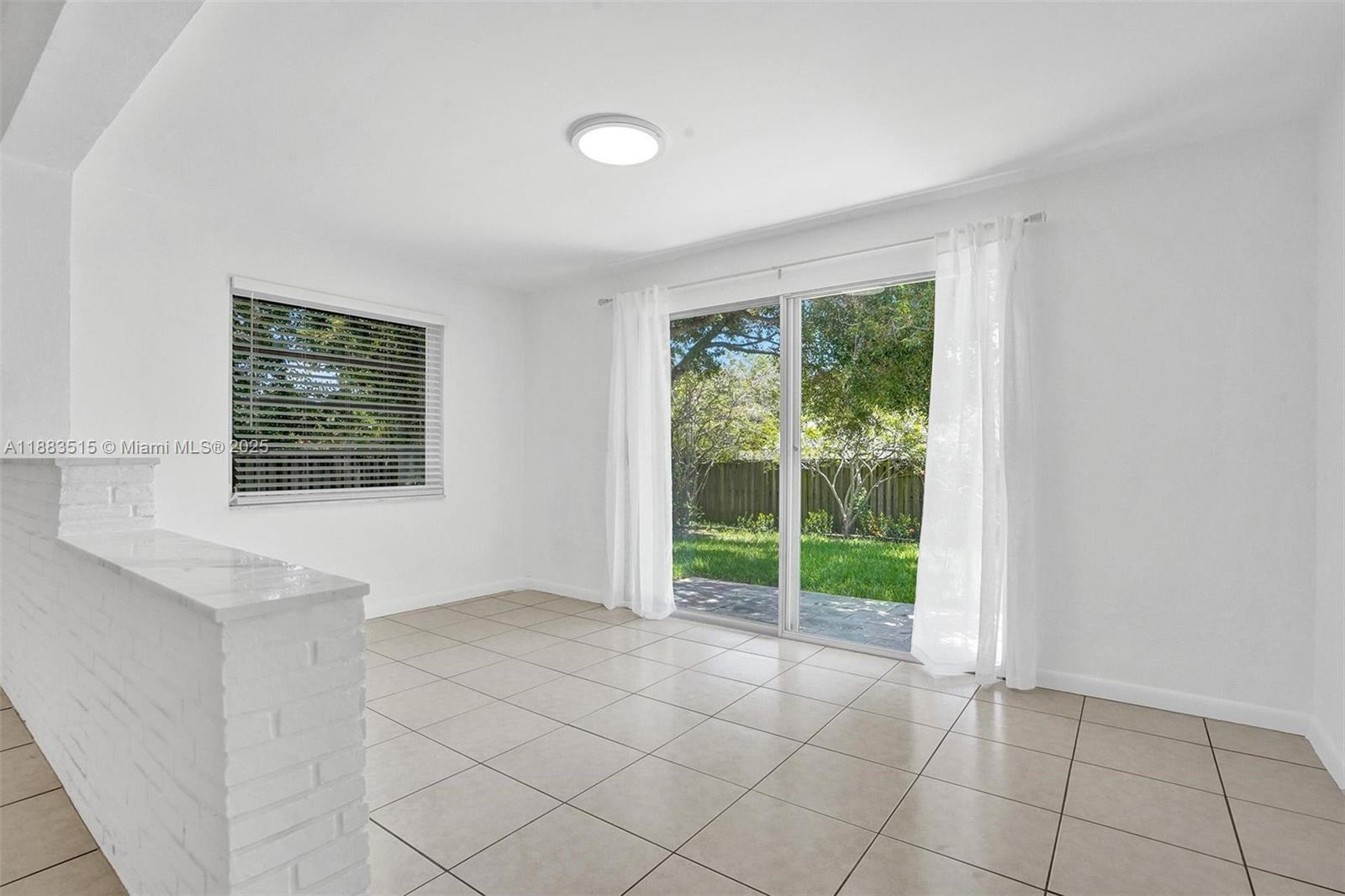 HOLLYWOOD LAKES SEC - Residential Lease