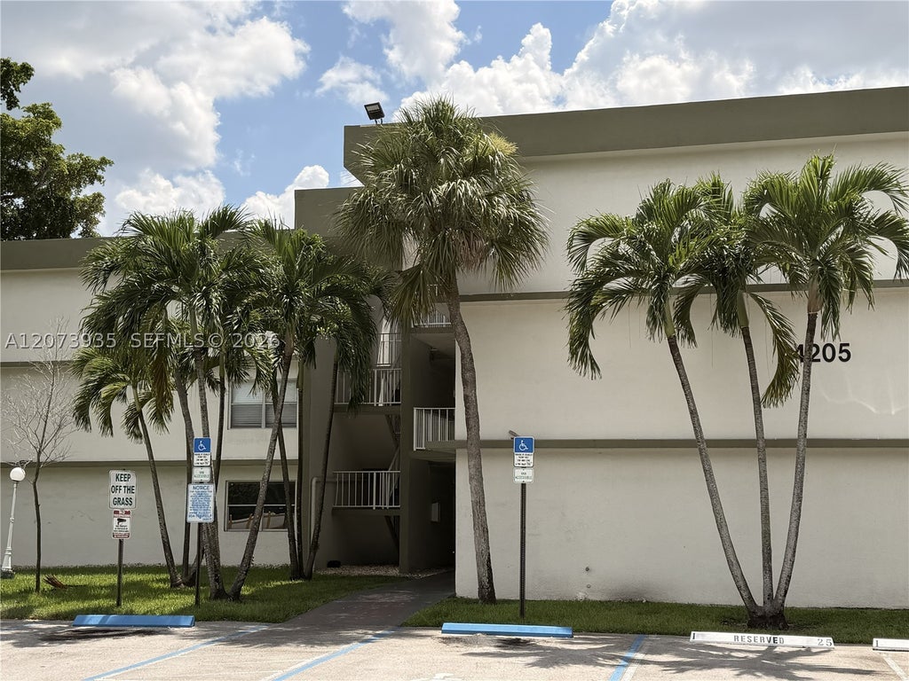 Photo of 4205 N University Dr #202, Sunrise, FL 33351 (MLS # A12073935)