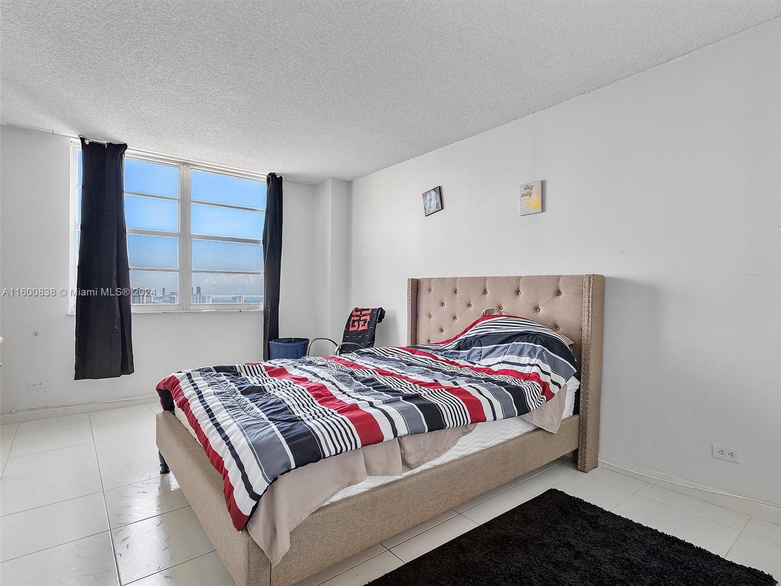 WINSTON TOWERS 200 - Residential