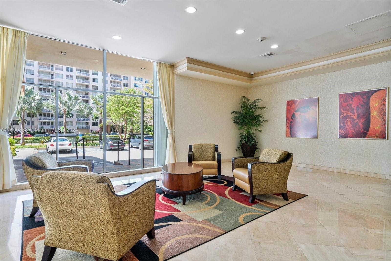 WINSTON TOWERS 200 - Residential