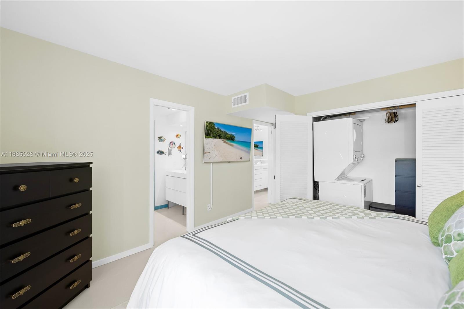 HARBOR CLUB OF FORT LAUDE - Residential