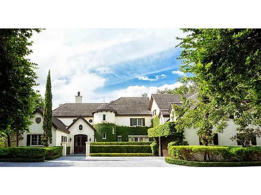 Prestige classic estate in a premiere location, fully renovated  2009-2012. Rich in architectural details, you will love family gatherings and entertaining in the banquet-sized dining room, professional chef's kitchen, and 2 family rooms. Luxurious master  suite with a sitting room, plus a romantic balcony. Have the home AND the lifestyle you deserve! Walk outside to your pool/spa, and cabana. Located on the famous Biltmore Golf Course, you are steps away from tennis, golf, restaurants, spa, & more.