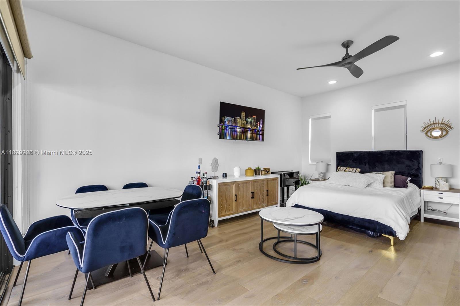 DOWNTOWN DORAL DUTCHER - Residential